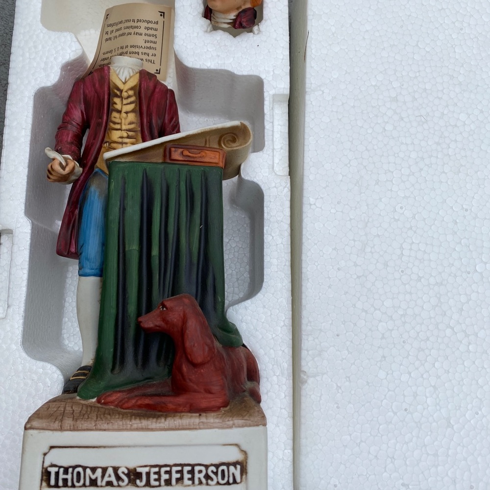 Thomas Jefferson McCORMICK DECANTER EMPTY